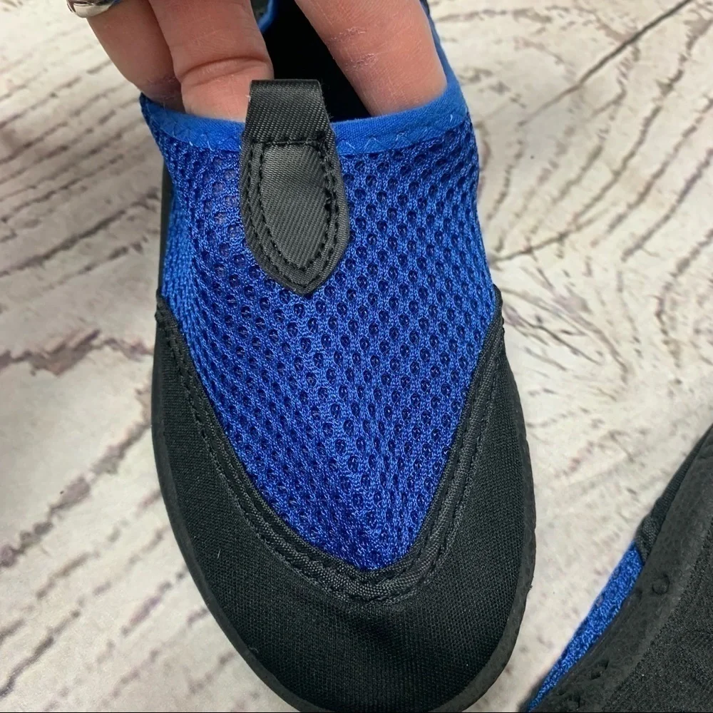 Nwot Beach Basics Mesh Water Shoes